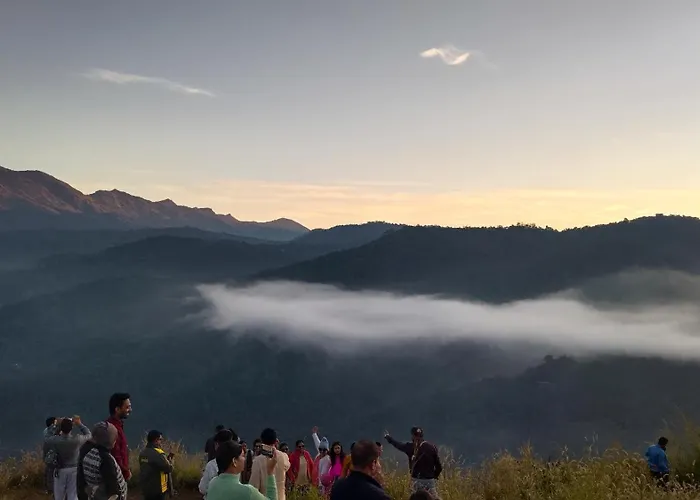 Nature Season Holidays Munnar